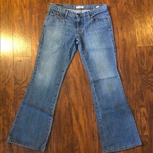 Women’s jeans